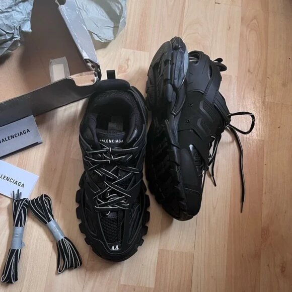 Balenciaga Men's multi Trainers - Picture 1 of 4